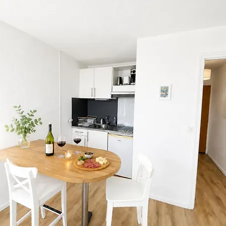 公寓 2 Pers, Balcon Vue Sur Les Halles Et L'ocean, En Plein Coeur De 比亚里茨